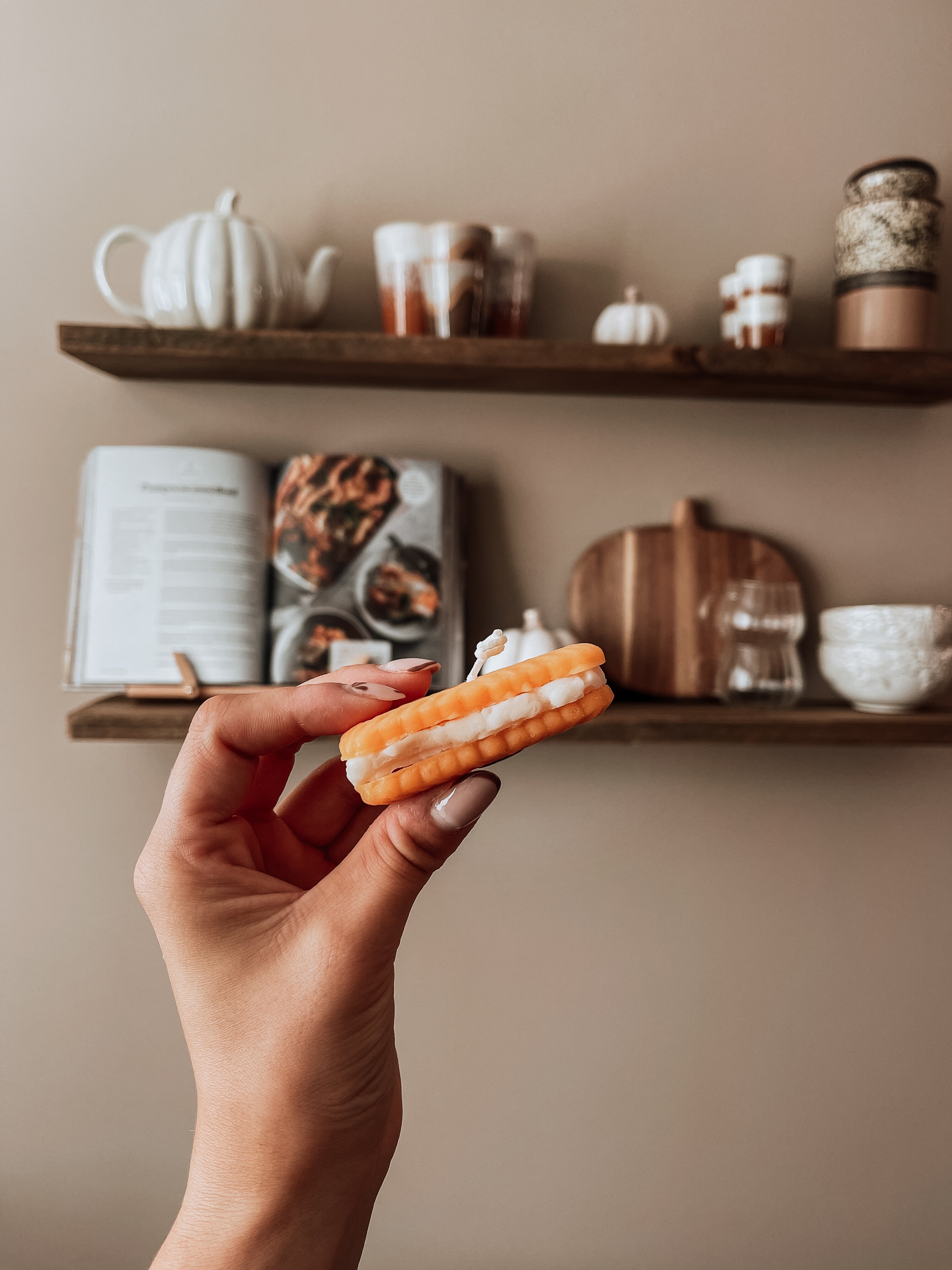 Cozy Cookie – Vormkaars 🍪